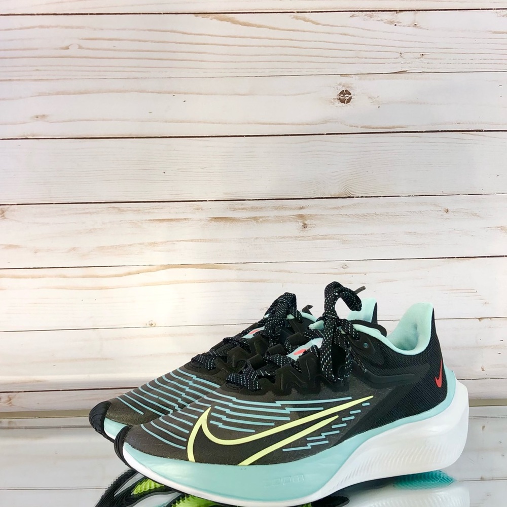 Nib Zoom Gravity Running Shoe - Women’s - image 2